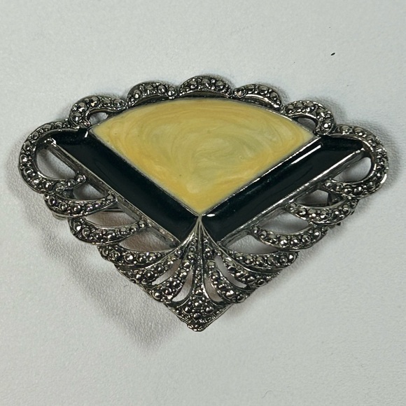 Art Deco Style Silver Tone Fan Brooch Pin - Picture 1 of 4